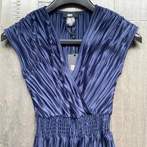 NWT DKNY Women’s Navy Midi Dress